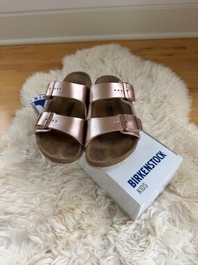 Birkenstock Kids Metallic Rose Gold Arizona Sandals, size 33